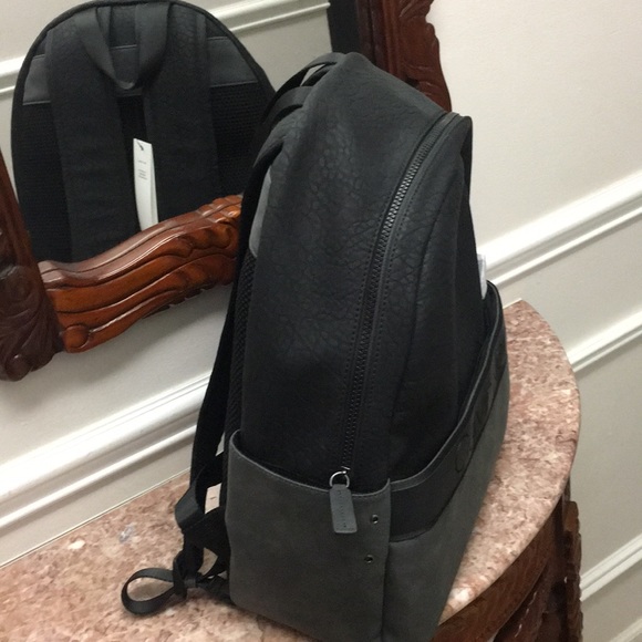 Calvin Klein - NWT Backpack Black & Grey - Picture 8 of 8